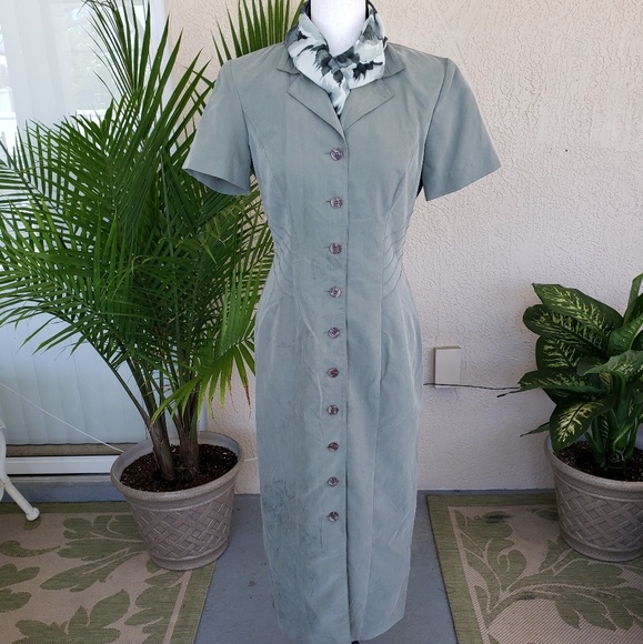 Sheri Martin Dresses & Skirts - Sheri Martin NY Petite green dress with scarf